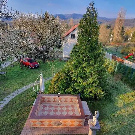 Pilis Hills View Deluxe House With Pool & Ac Near Bp Casa de Férias *
