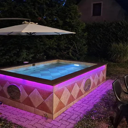 Pilis Hills View Deluxe House With Pool & Ac Near Bp *